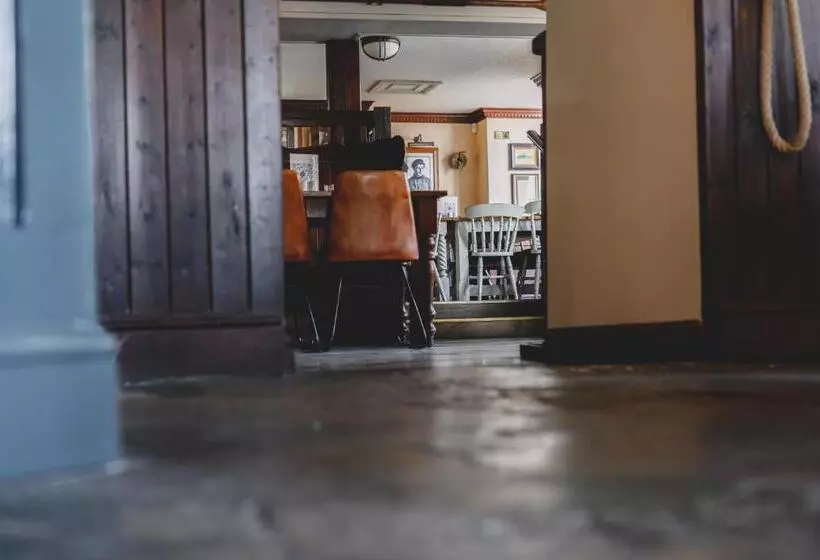 ホテル Bridport Arms