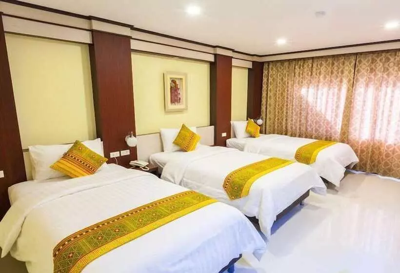 ホテル Chokdee Place