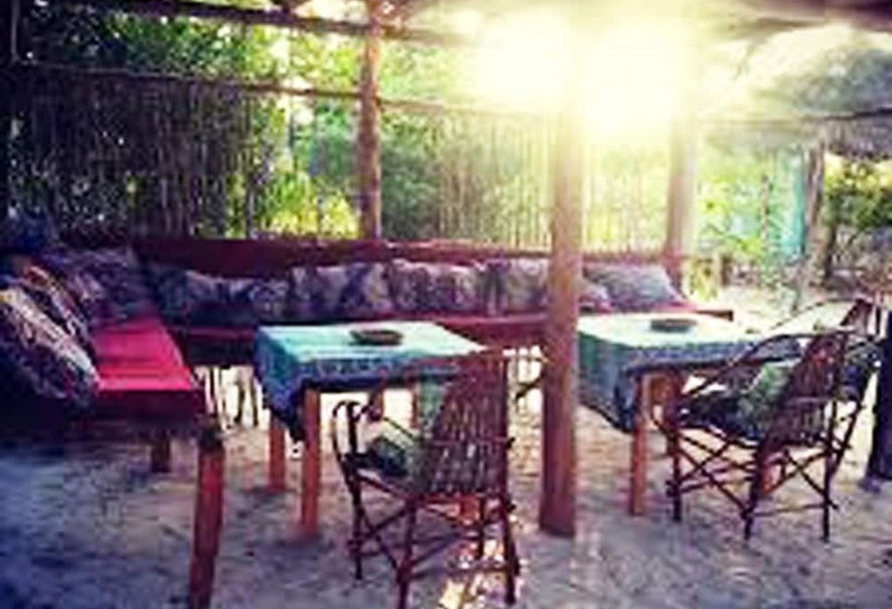 ホテル Tuna Lodge