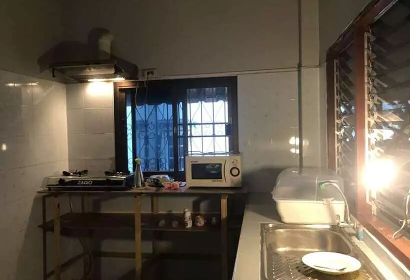 Oppa House Hostel   Adults Only