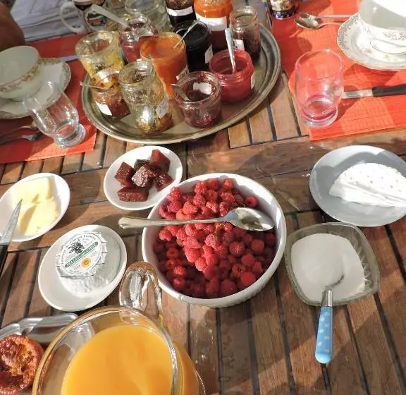 Majatalo Atypiques Confitures, Chambres D Hôtes