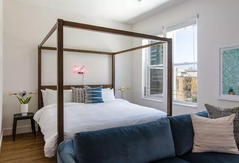 Sonder  State Suites