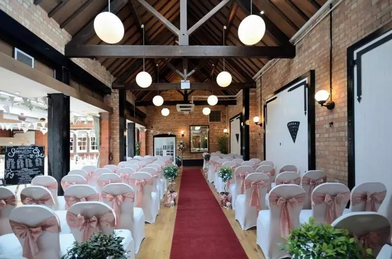 The Carre Arms Hotel & Restaurant