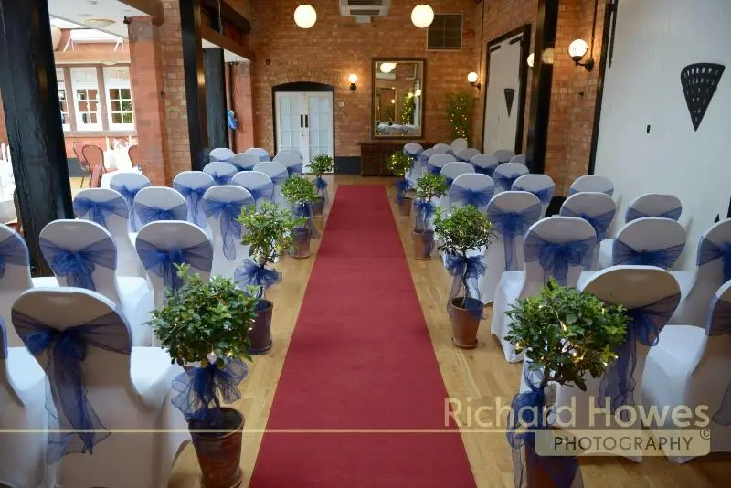 The Carre Arms Hotel & Restaurant