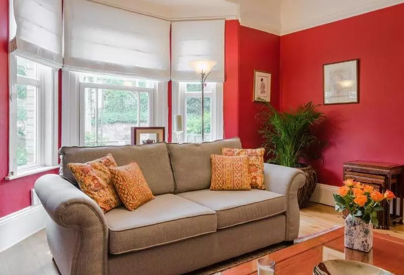 Bed and Breakfast Cheriton Guesthouse
