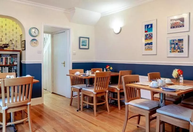 Bed and Breakfast Cheriton Guesthouse