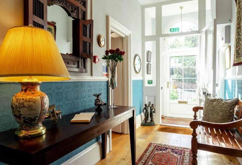 ベッドアンドブレックファースト Cheriton Guesthouse