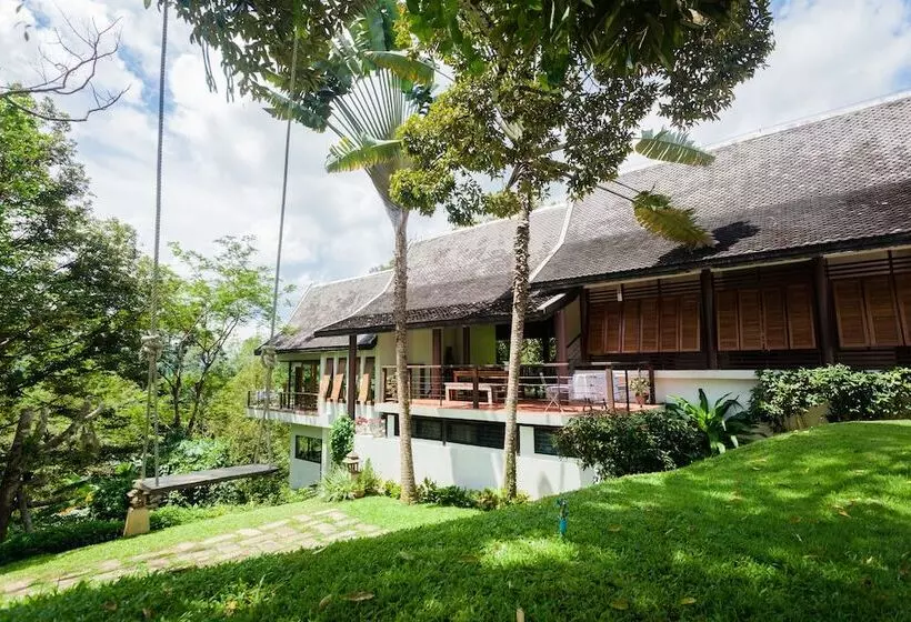 De Chom Villa