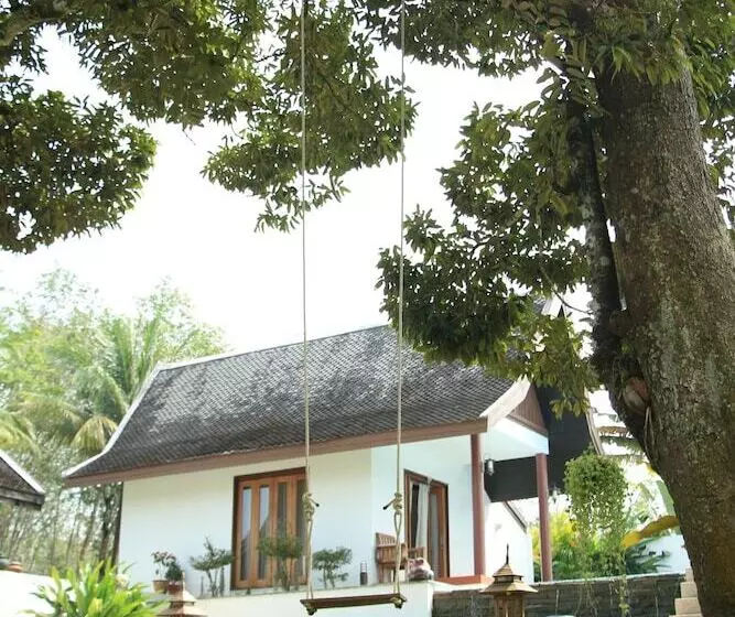 De Chom Villa