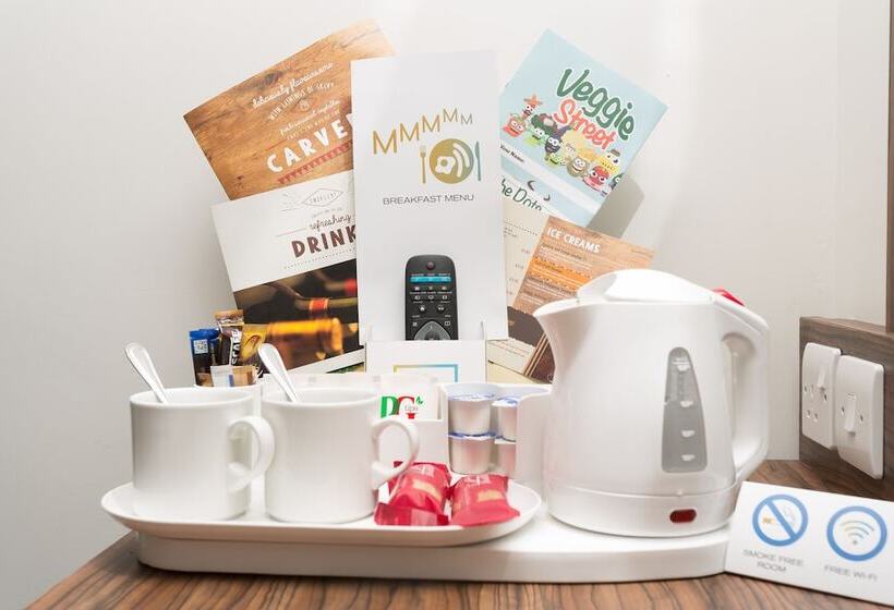 مسافرخانه Starling Cloud