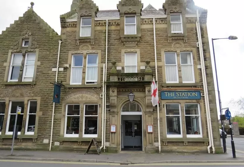 Hostal The Station