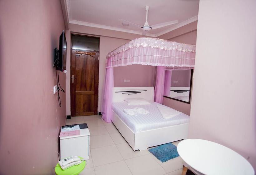 هتل B10 Airport Lodge