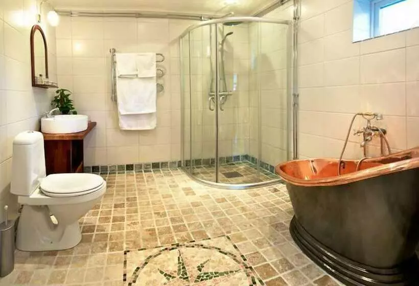 Hotelli Blaxsta Vingård