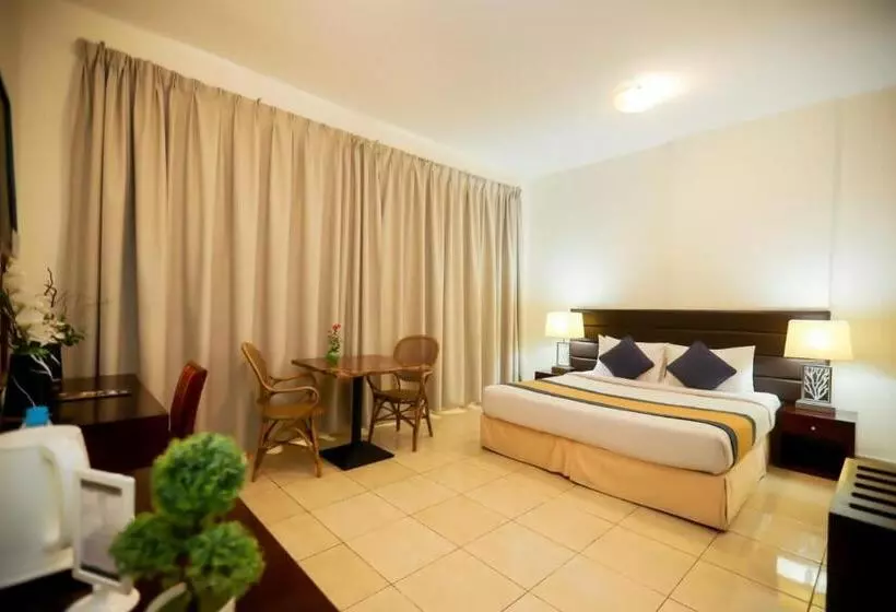 Mermaid Beach Hotel Llc