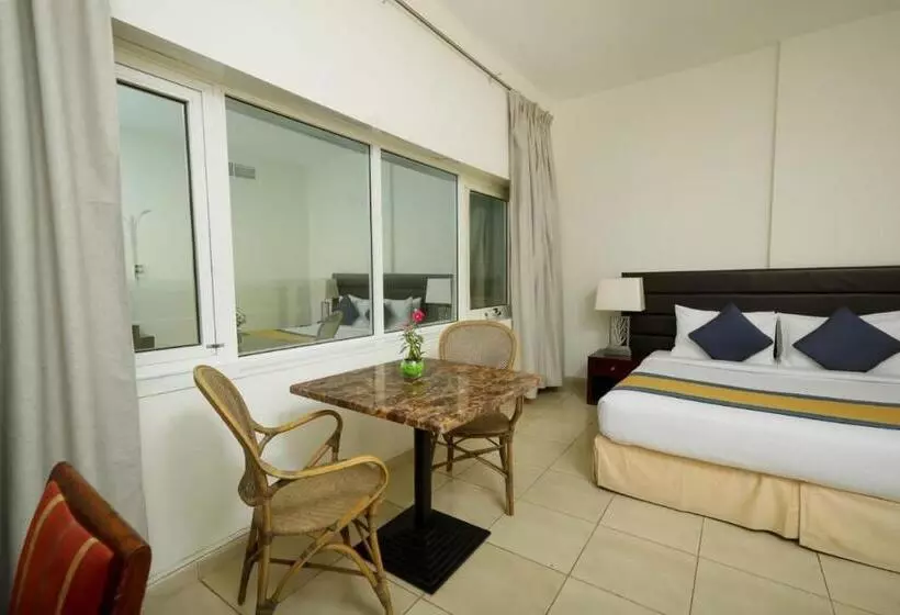 Mermaid Beach Hotel Llc