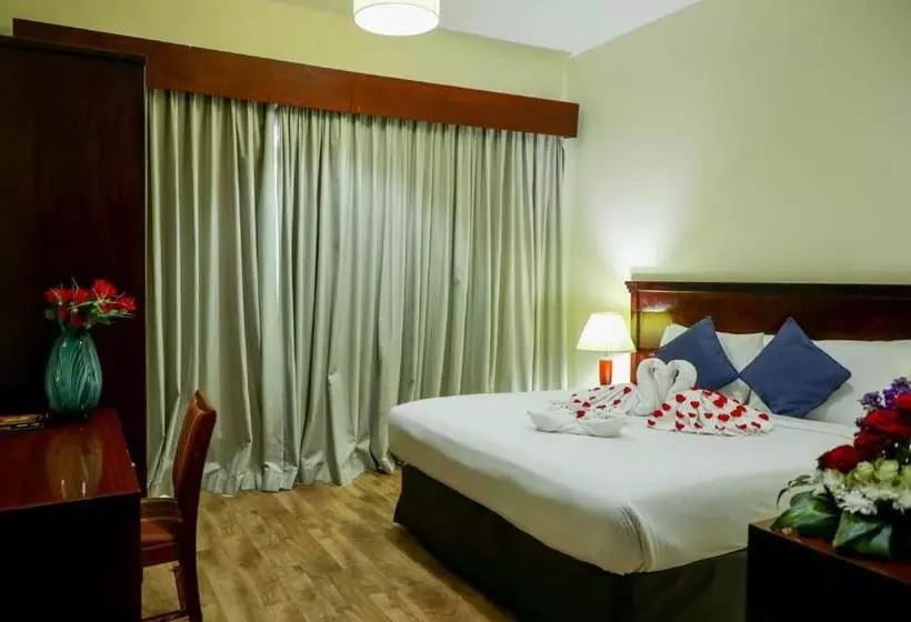 Mermaid Beach Hotel Llc