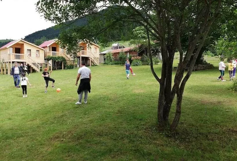 ホテル Pilav Dagi Yavuzyilmaz Tesisleri