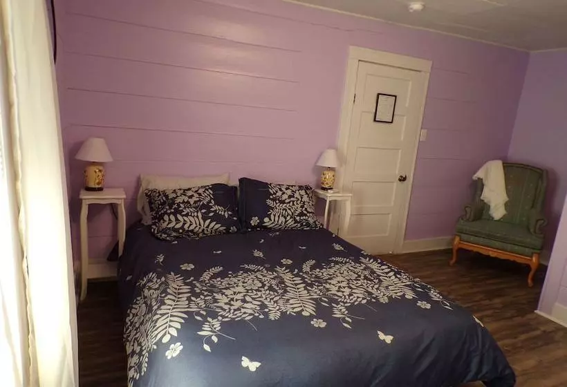 Memory Lane Bed And Breakfast