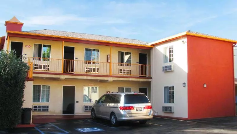 Motel 6 Glendale, Ca – Pasadena Burbank Los Angeles
