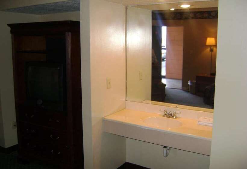 فندق على الطريق Ashland Inn