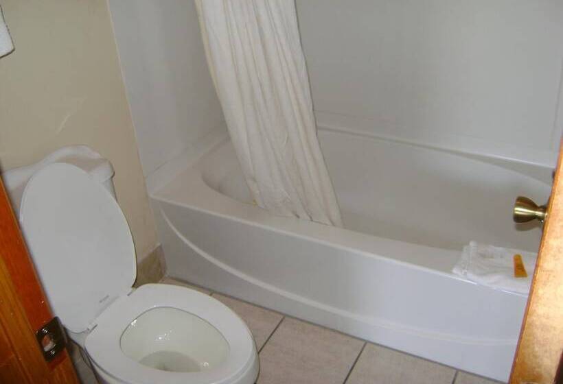 فندق على الطريق Ashland Inn