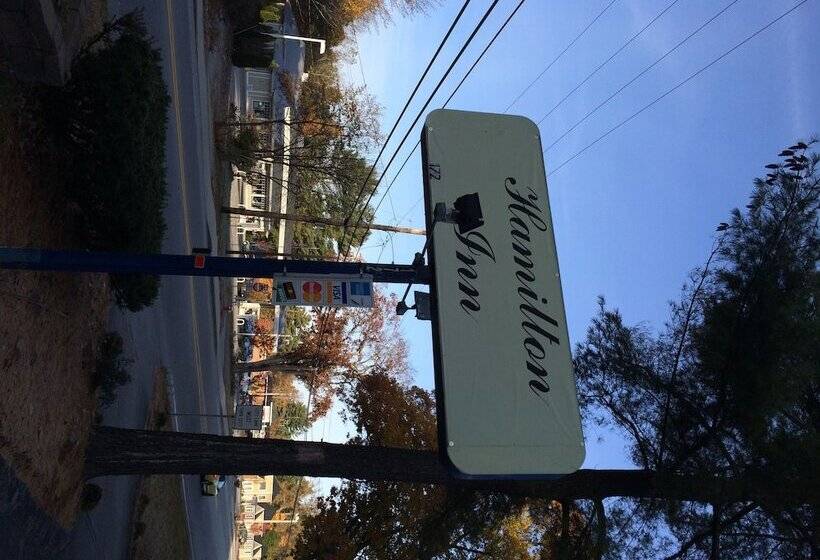 מוטל Hamilton Inn Sturbridge