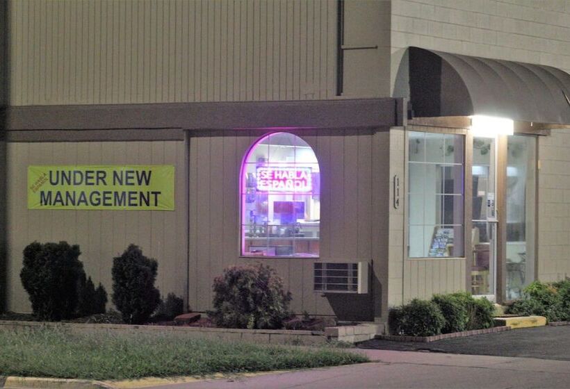 モーテル Hutchinson Inn