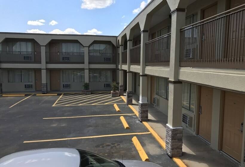 モーテル Hutchinson Inn