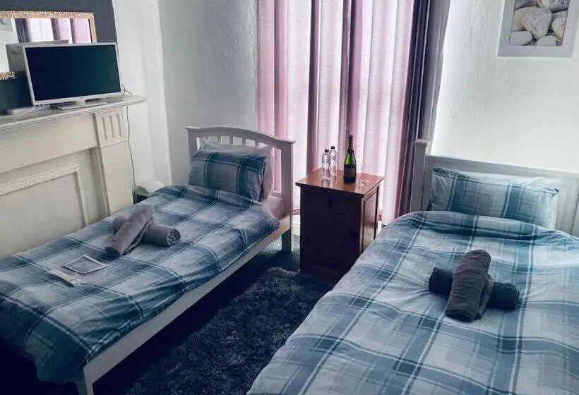 پانسیون Eurovilla