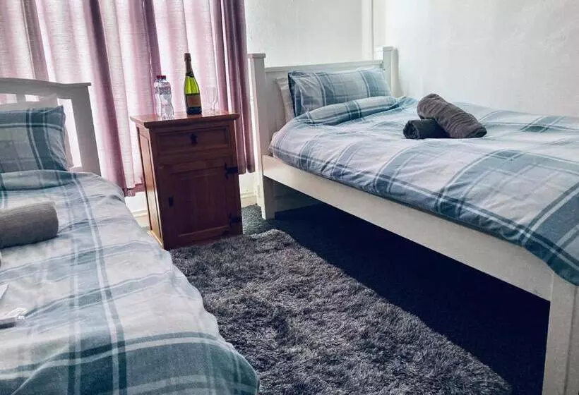 پانسیون Eurovilla