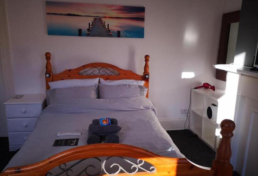 پانسیون Eurovilla