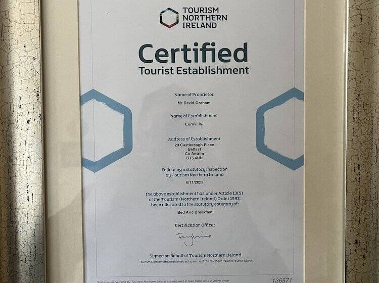 پانسیون Eurovilla