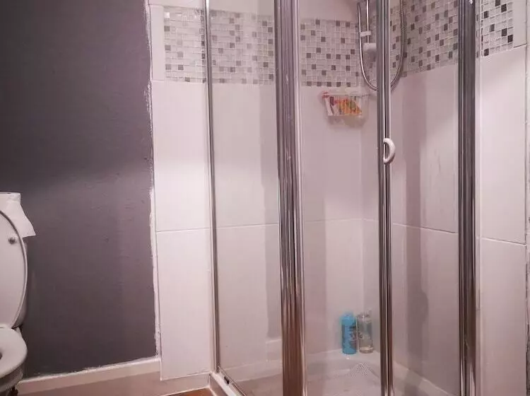 پانسیون Eurovilla