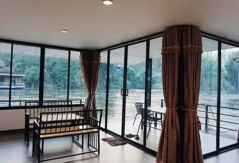 Riverside Hill Resort & Restaurant