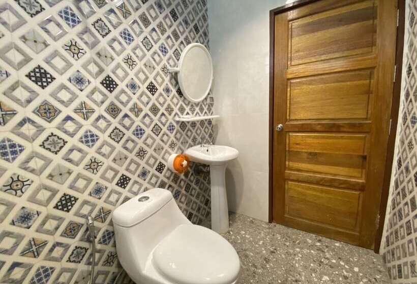 Riverside Hill Resort & Restaurant