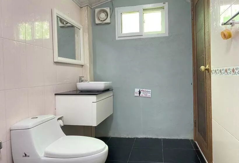 Riverside Hill Resort & Restaurant