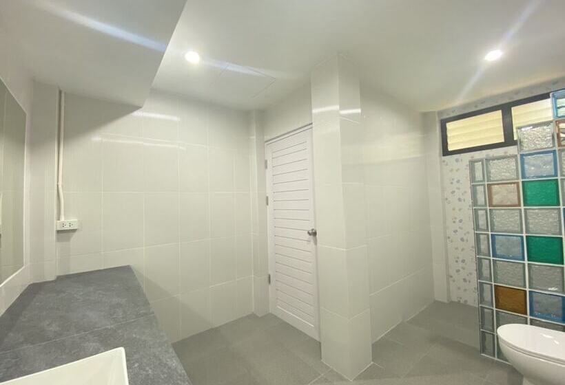 Riverside Hill Resort & Restaurant