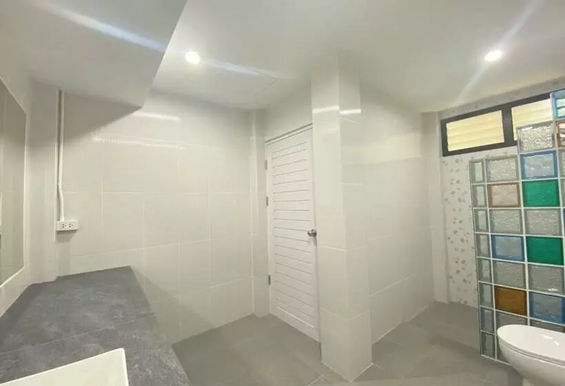 Riverside Hill Resort & Restaurant