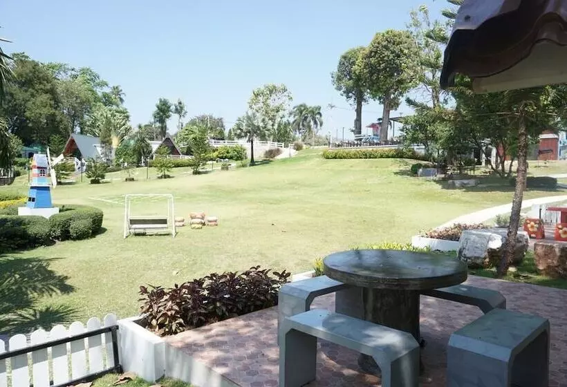 Riverside Hill Resort & Restaurant