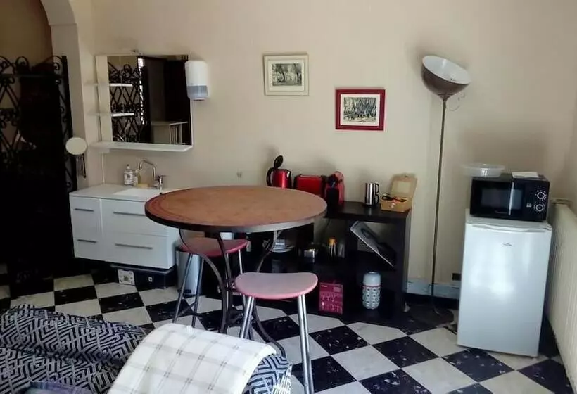 ベッドアンドブレックファースト Chambre D Hôtes Saint Rémoise