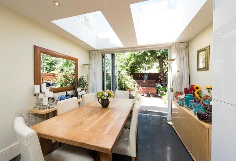 住宿加早餐  Georgiana S Guesthouse