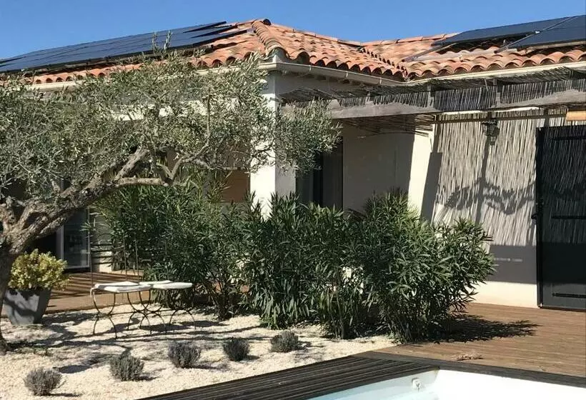 Aamiaismajoitus (B&B) Les Costebelles