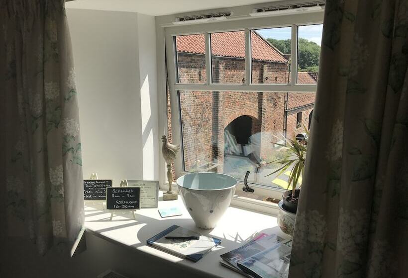 Colton Haggs Farm B&b