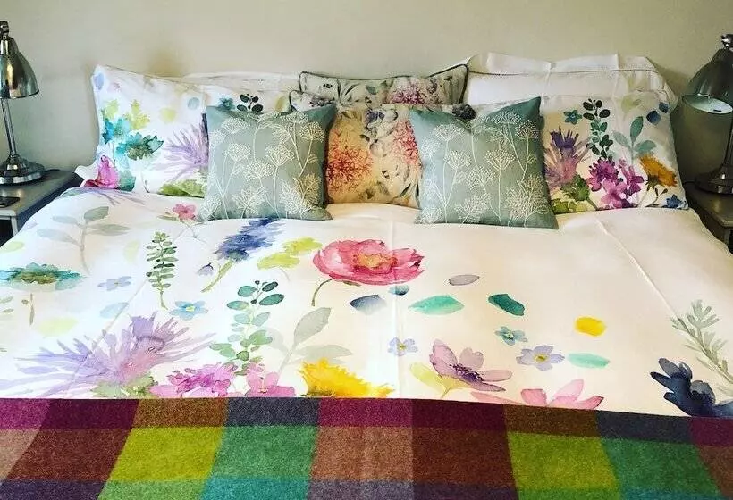 Dale House B&b
