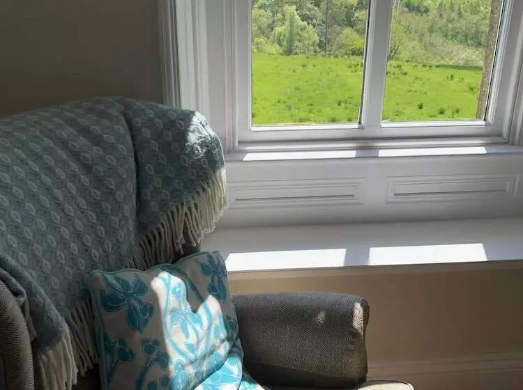 Dale House B&b
