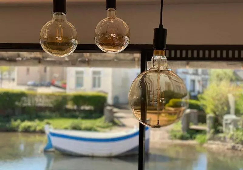 Hotel De La Plage