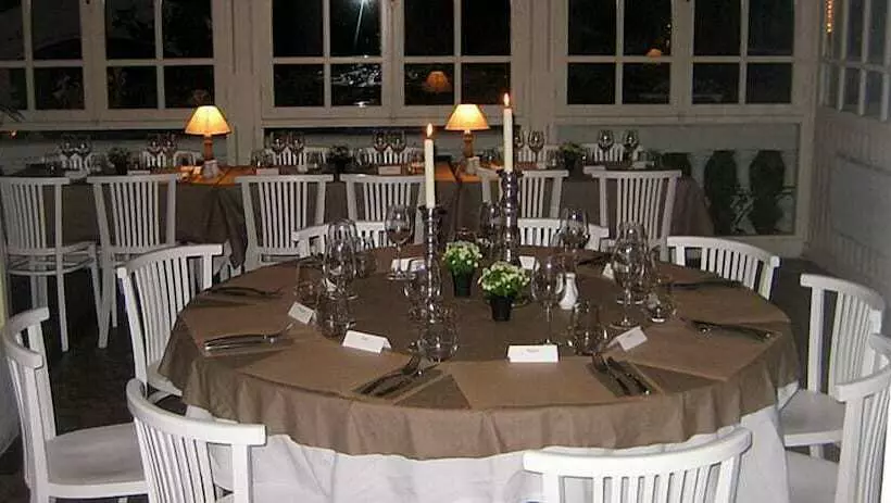 Hotelli Hôtel Des Pins