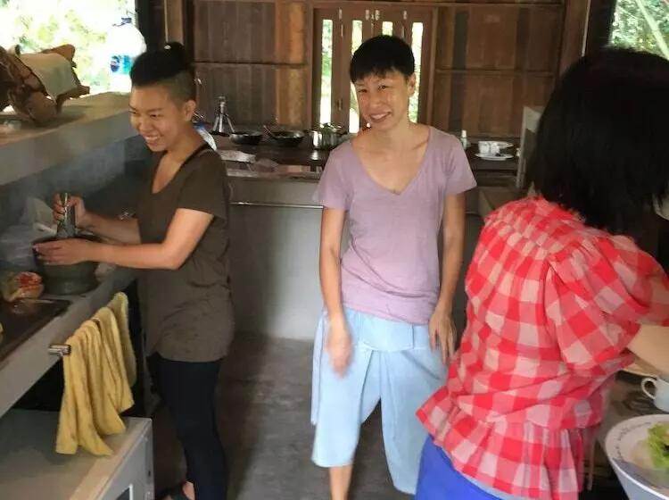 Hotelli Middle Path Retreat