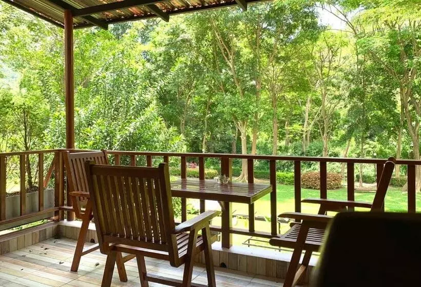 ホテル Moosiyard Hometel Khaoyai