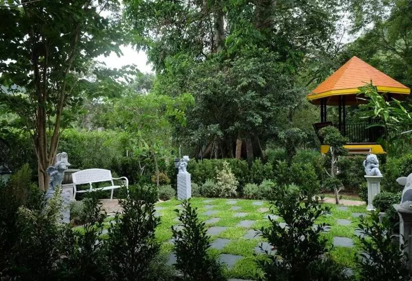 ホテル Moosiyard Hometel Khaoyai
